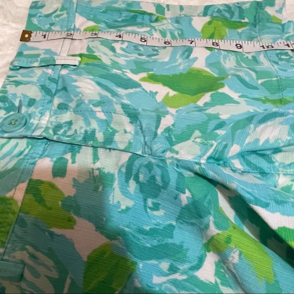 Lilly Pulitzer 00 Callahan Shorts Aqua Roses EUC Rare Pattern! - Picture 11 of 12